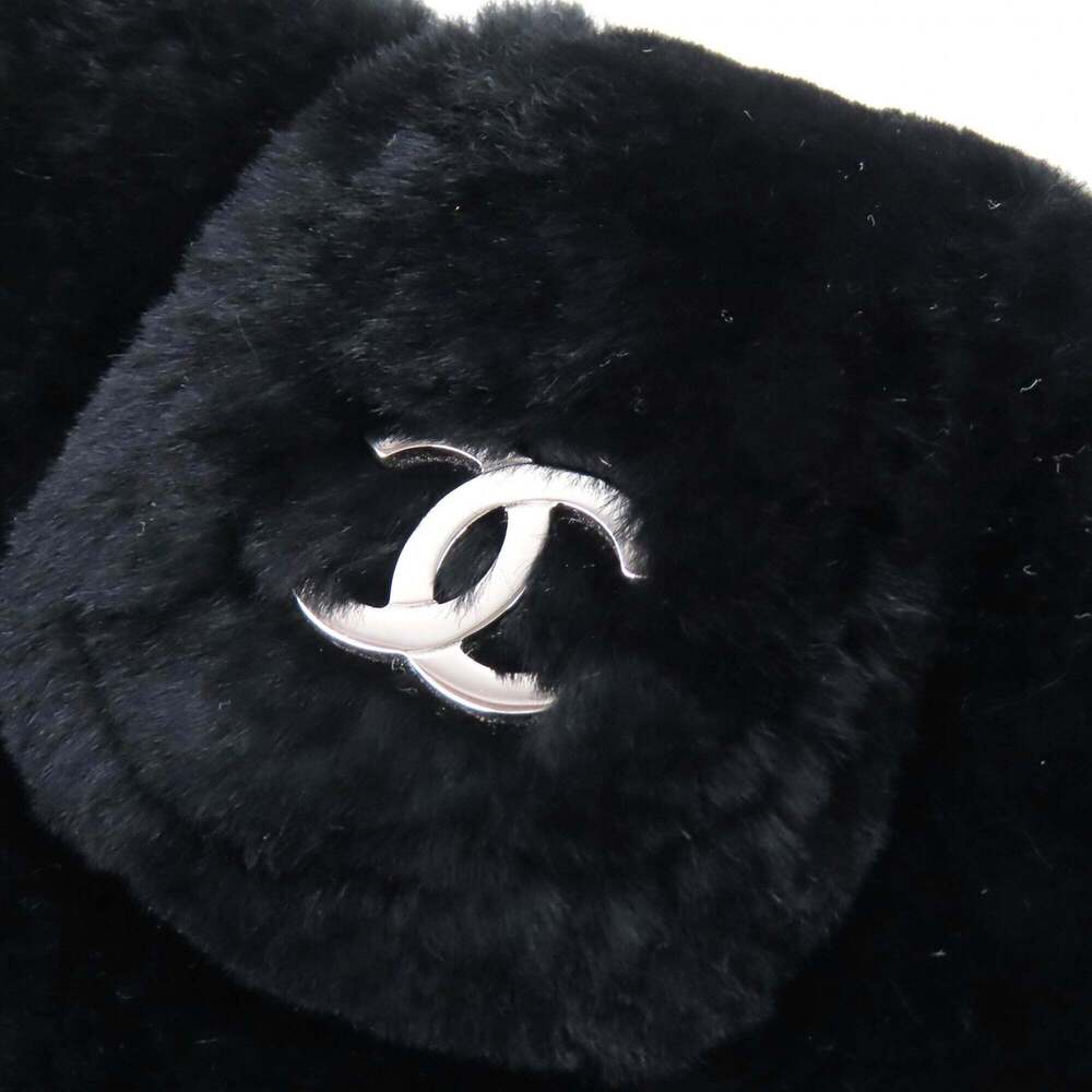 CHANEL Vintage Black Leather Logo Pouch - Picture 8 of 12